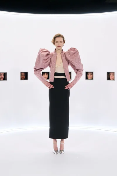 Look 37
